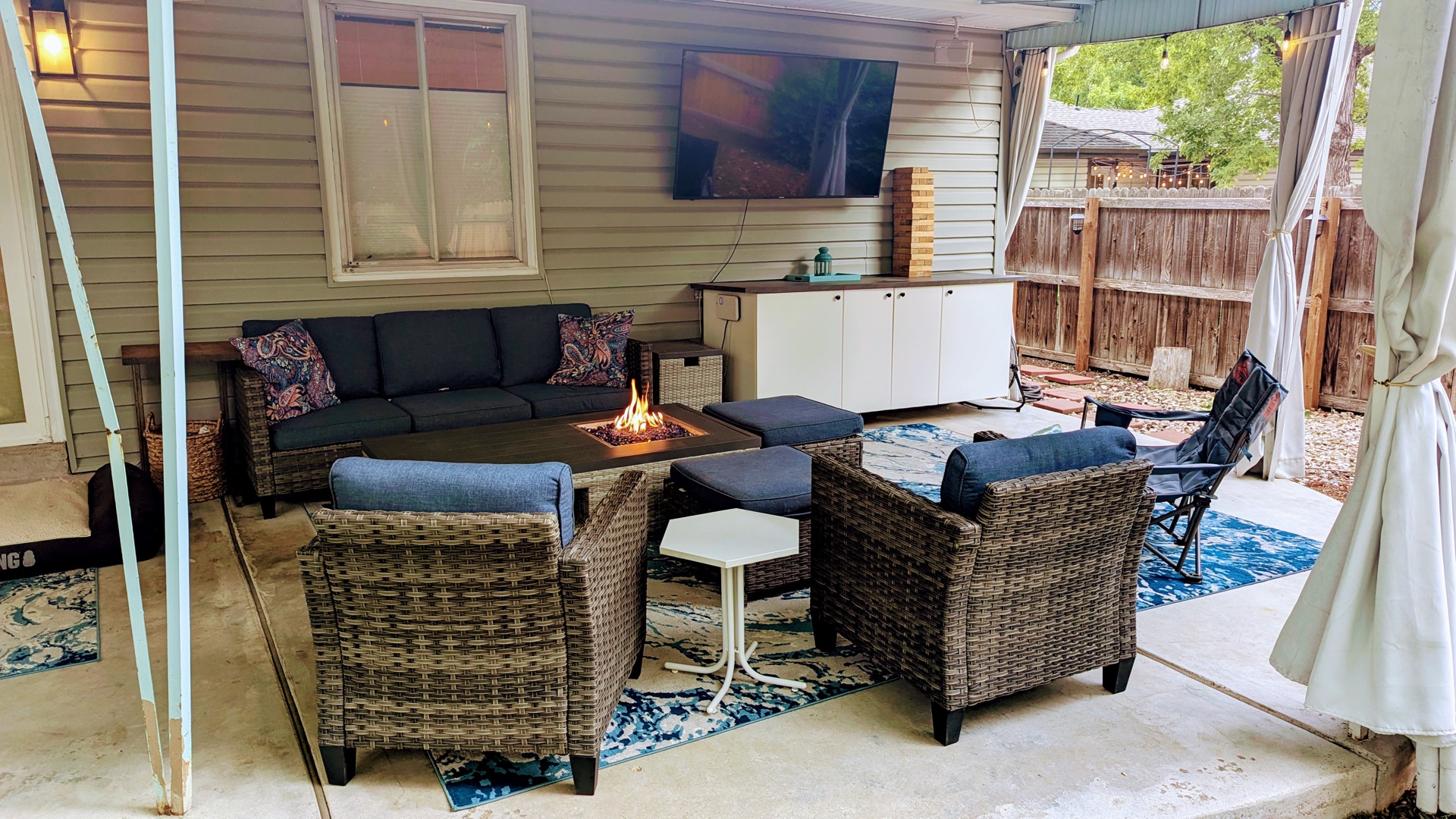 Outdoor Seating